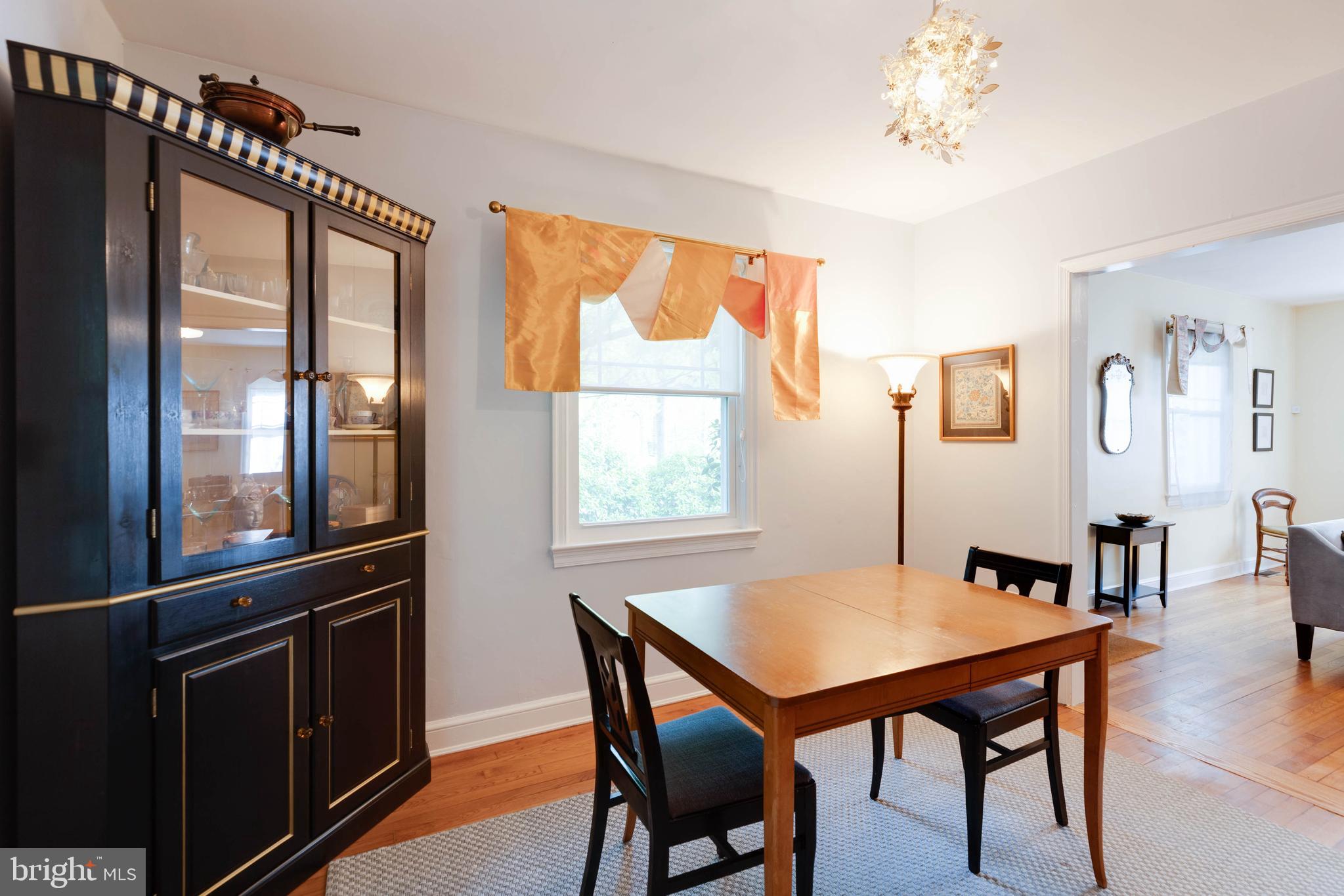 308 Franklin Place Silver Spring, MD 20901 - Photo 5 of 25 Separate dining room opens to sitting room.