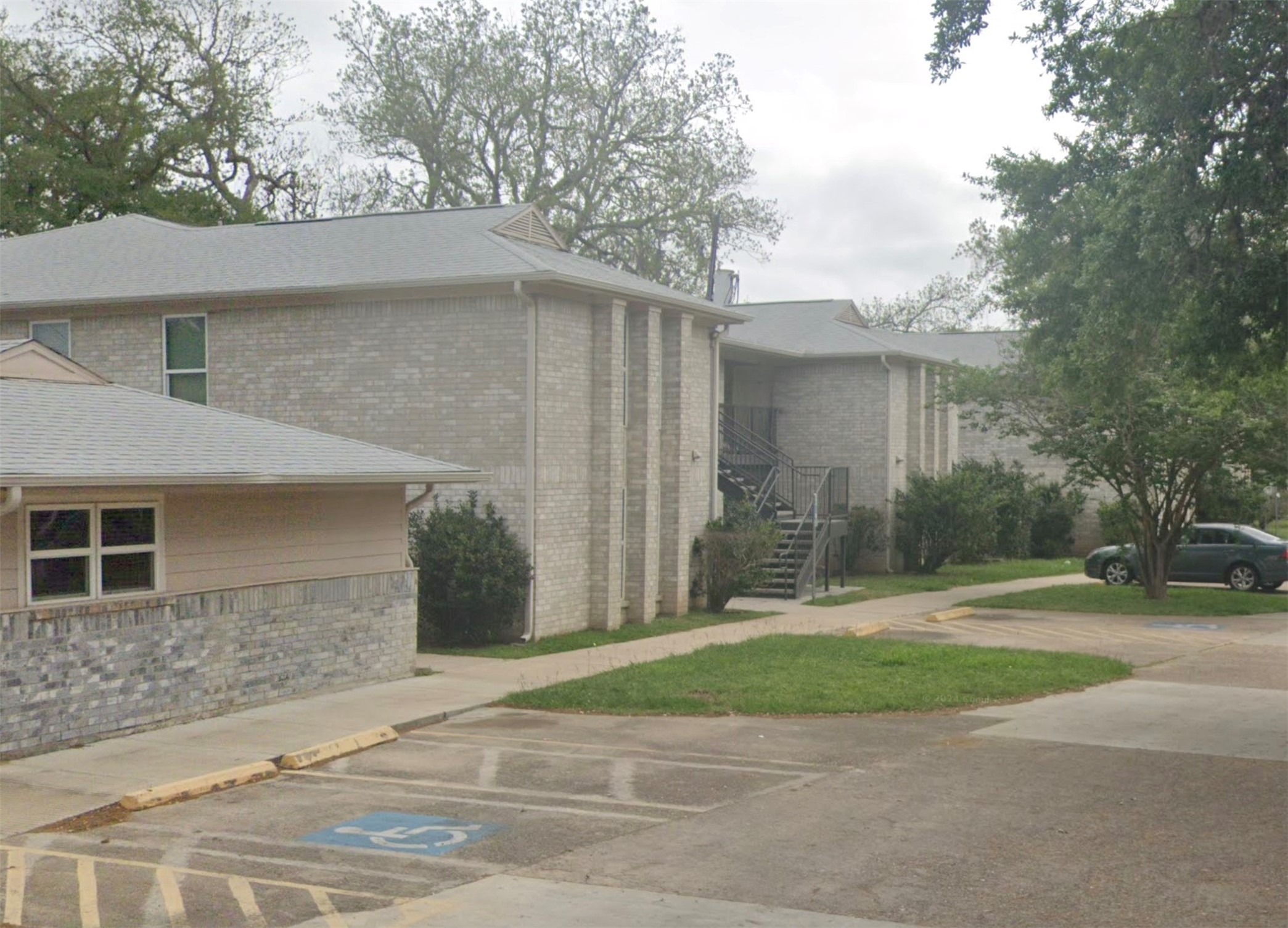 225 South 13th Street West Columbia, TX 77486 - Photo 4 of 7
