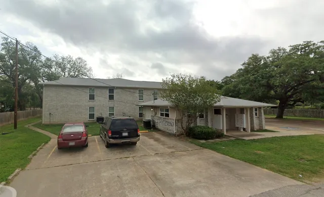 $765 | 225 South 13th Street, West Columbia, TX 77486