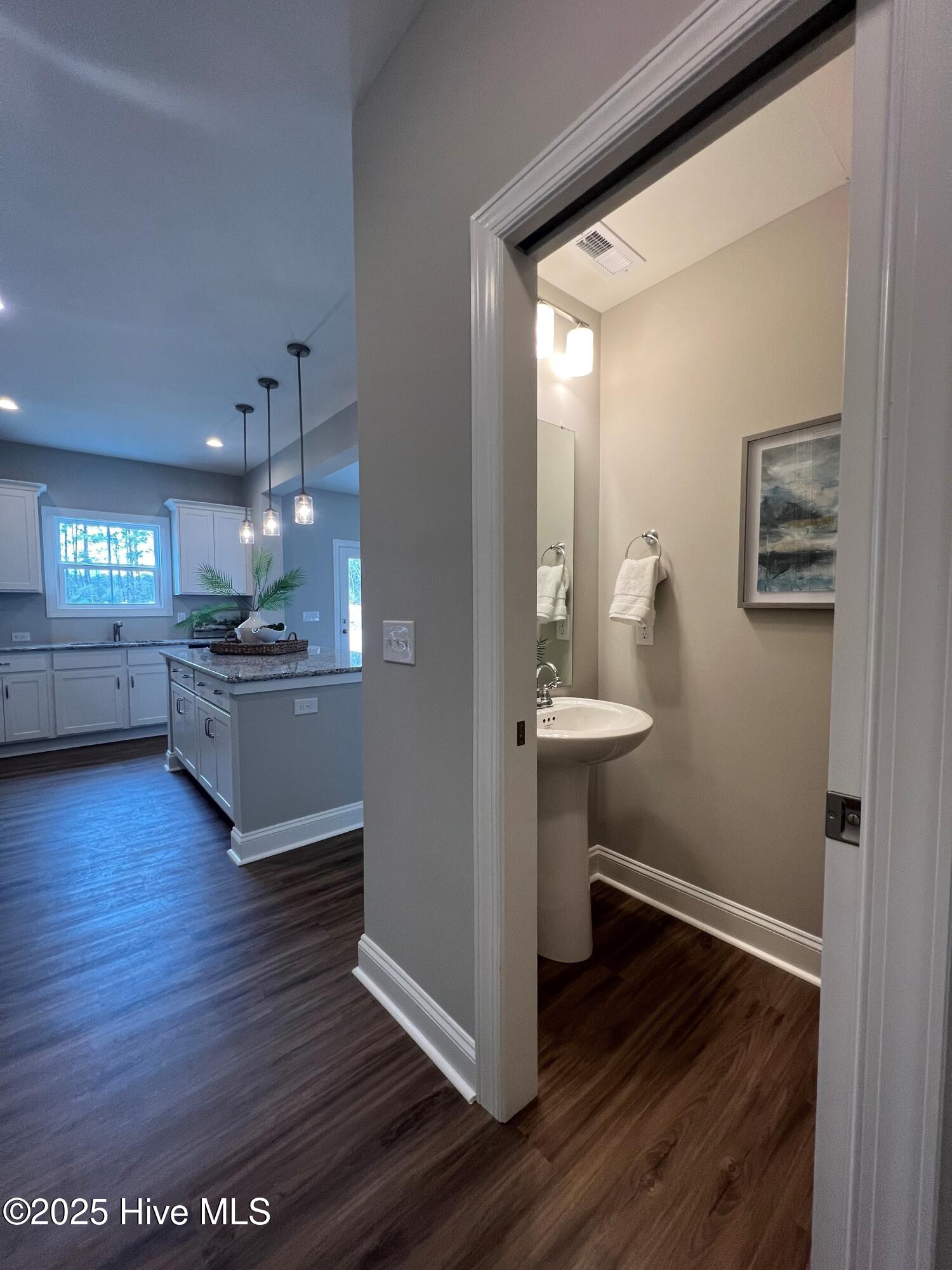 324 Langston Road Hampstead, NC 28443 - Photo 8 of 26 gaston half bath