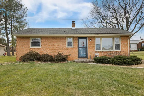 $295,000 | 19 Pleasant Valley Drive, Weyers Cave, VA 24486