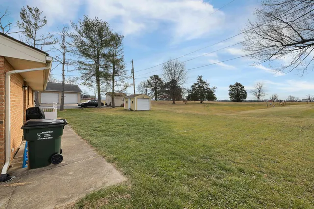a front view of house with yard