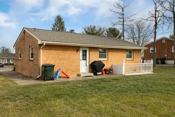 $295,000 | 19 Pleasant Valley Drive, Weyers Cave, VA 24486