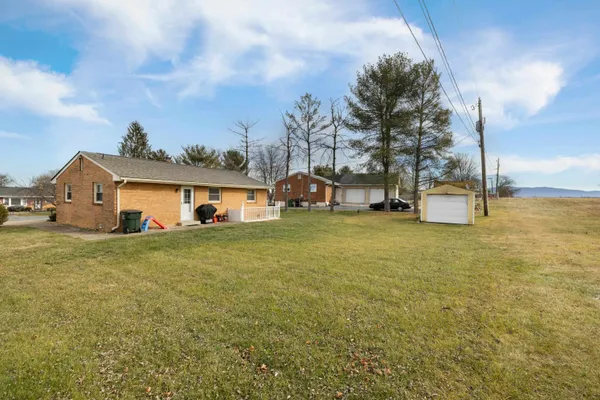 $295,000 | 19 Pleasant Valley Drive, Weyers Cave, VA 24486