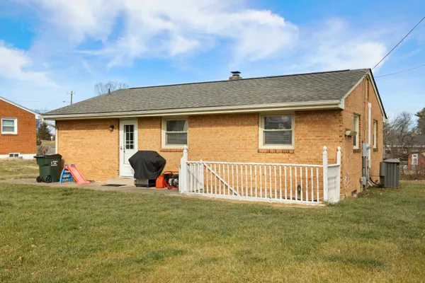 $295,000 | 19 Pleasant Valley Drive, Weyers Cave, VA 24486