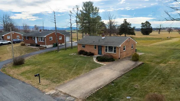 $295,000 | 19 Pleasant Valley Drive, Weyers Cave, VA 24486