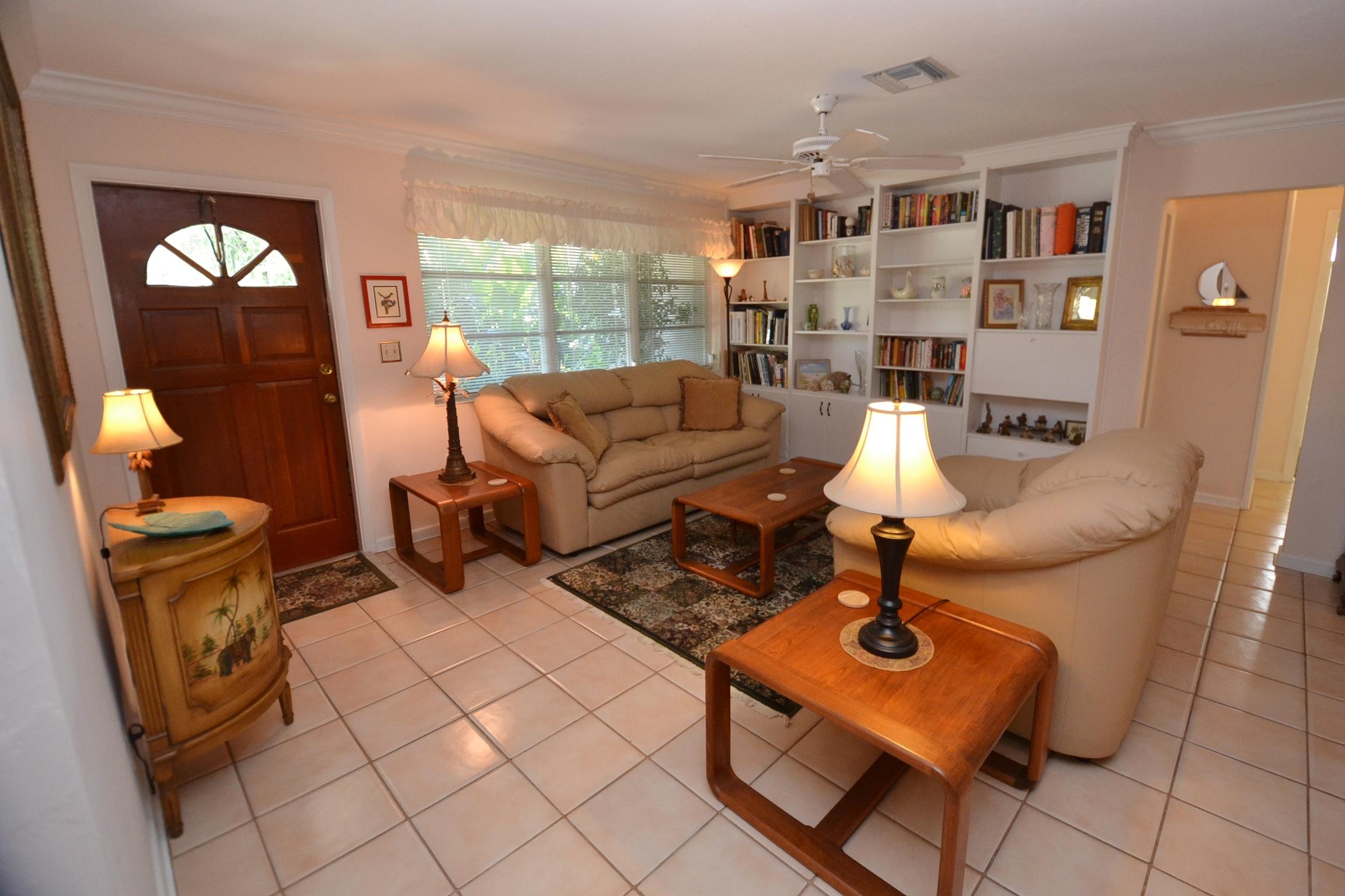 101 Northwest 6th Avenue Boca Raton, FL 33432 - Photo 15 of 39 living rm