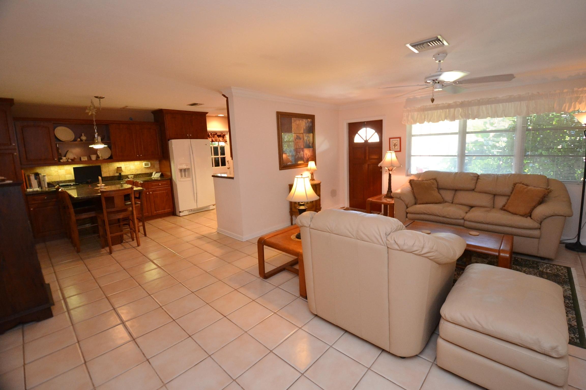 101 Northwest 6th Avenue Boca Raton, FL 33432 - Photo 17 of 39 eat-in kitch and lr