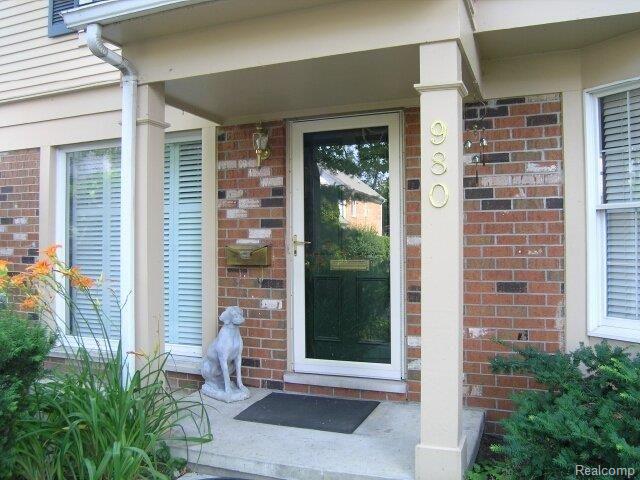 980 Vernier Road Grosse Pointe, MI 48236 - Photo 2 of 14 Front Door