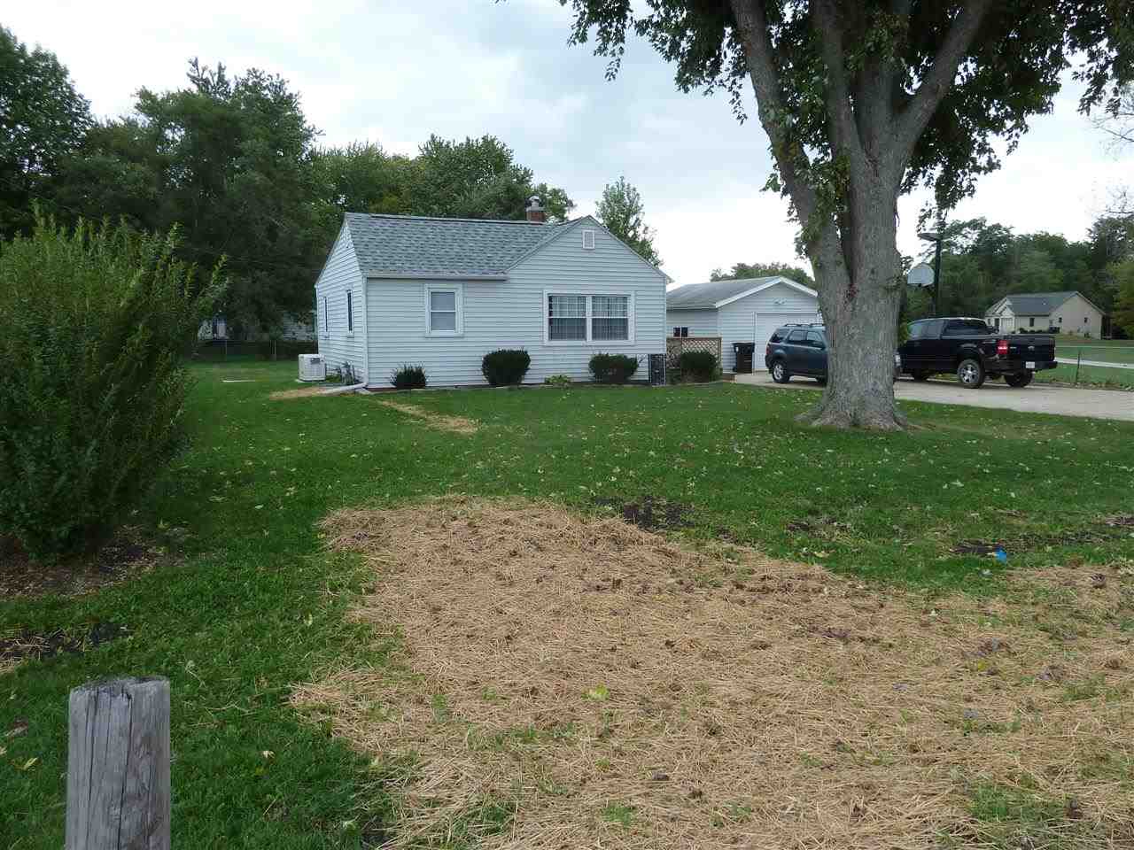 9628 South Mapleton Road Mapleton, IL 61547 - Photo 3 of 10