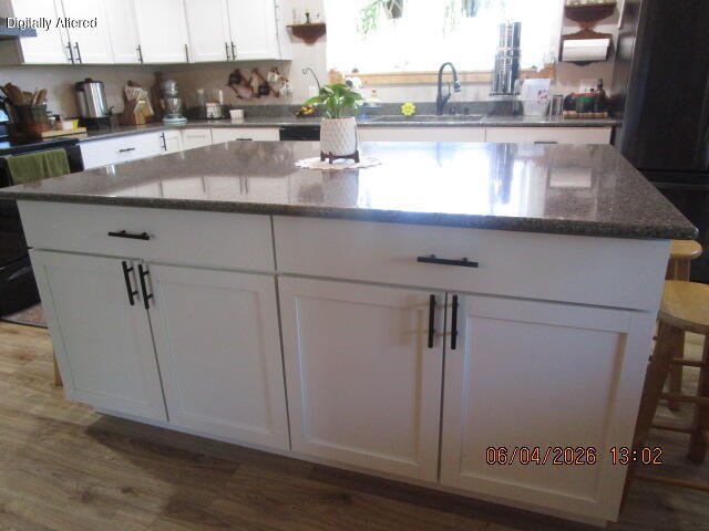 5319-wagon Wagon Wheel Road Manitowoc, WI 54220 - Photo 13 of 44 Huge kitchen island!