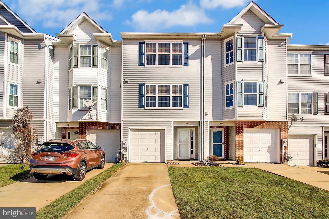 633 Hunting Fields Road Baltimore, MD 21220 - Photo 1 of 25 Exterior (Front)