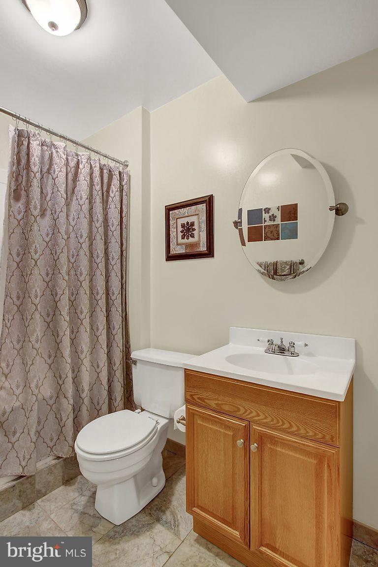 633 Hunting Fields Road Baltimore, MD 21220 - Photo 21 of 25 Bath