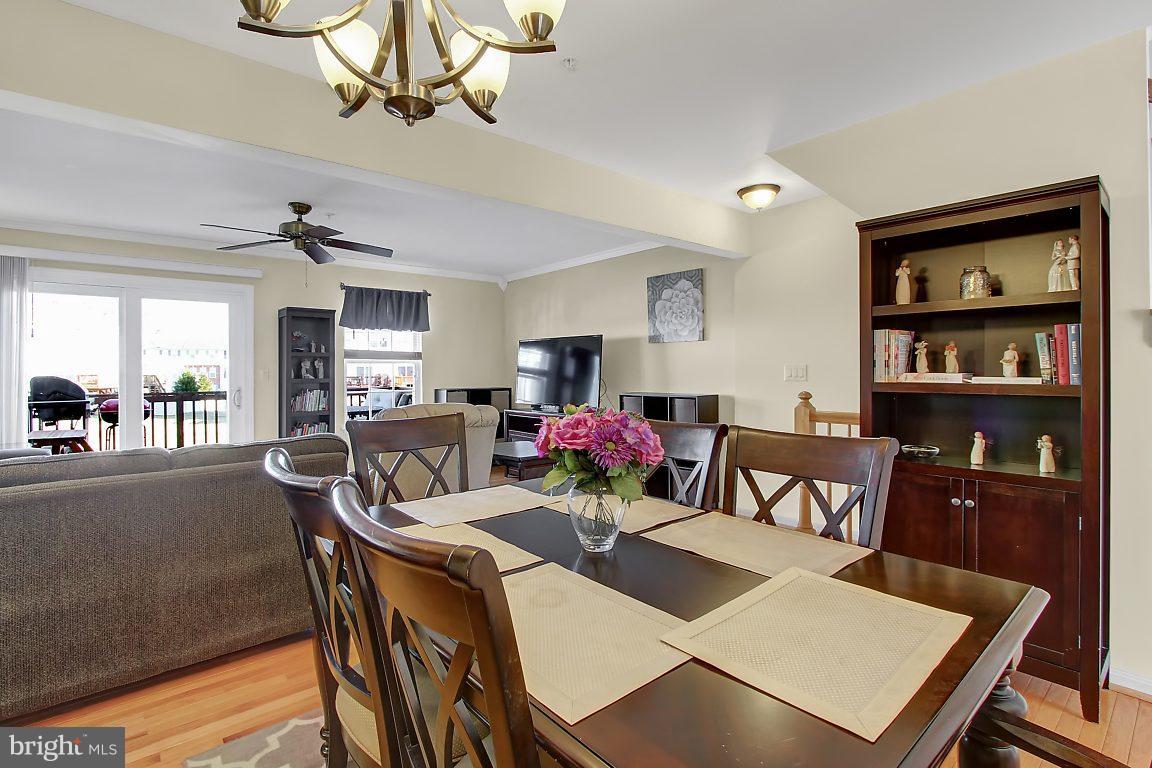 633 Hunting Fields Road Baltimore, MD 21220 - Photo 8 of 25 Dining Room