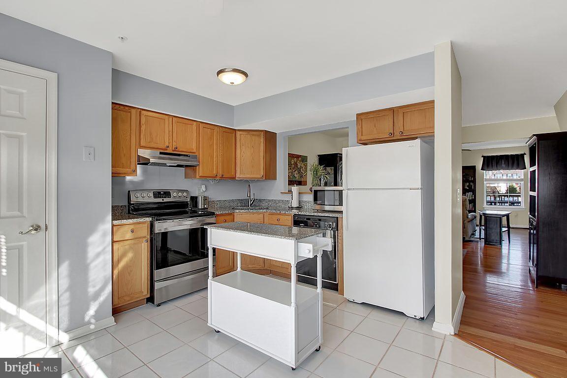 633 Hunting Fields Road Baltimore, MD 21220 - Photo 10 of 25 Kitchen