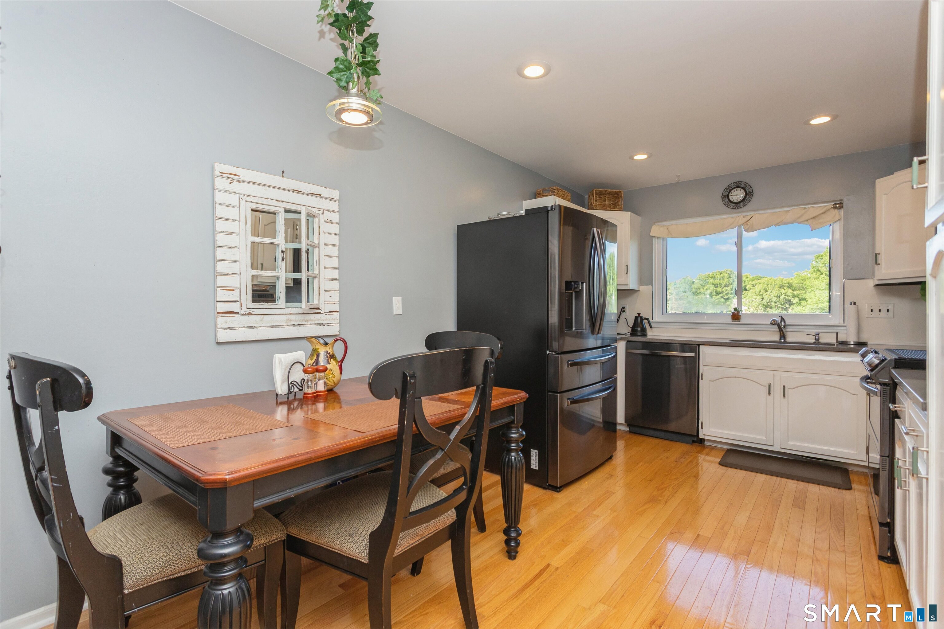 98 Gillies Lane, Unit 98 Norwalk, CT 06854 - Photo 8 of 38 Gallery Image 8