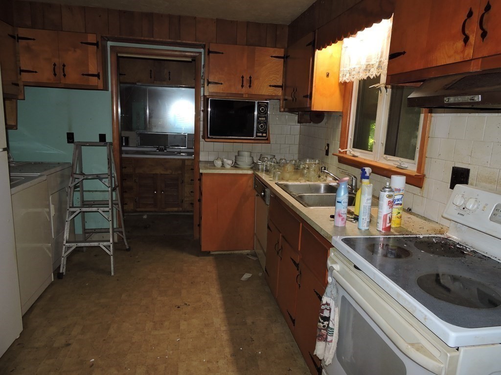 21 City Depot Road Charlton, MA 01507 - Photo 32 of 39