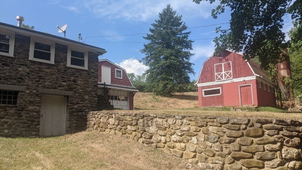 21 City Depot Road Charlton, MA 01507 - Photo 6 of 39