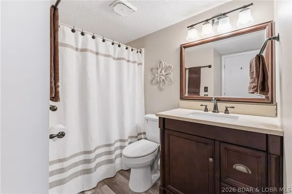 $400,000 | 410 Hopetown Drive, Osage Beach, MO 65065