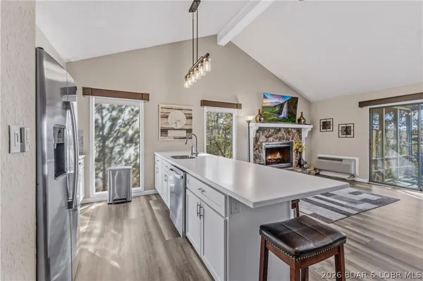 $400,000 | 410 Hopetown Drive, Osage Beach, MO 65065