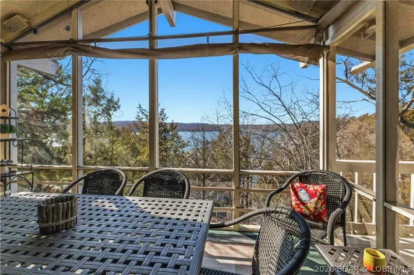 $400,000 | 410 Hopetown Drive, Osage Beach, MO 65065