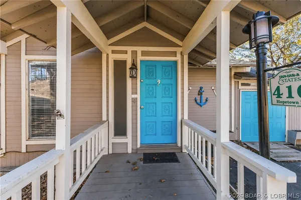 $400,000 | 410 Hopetown Drive, Osage Beach, MO 65065