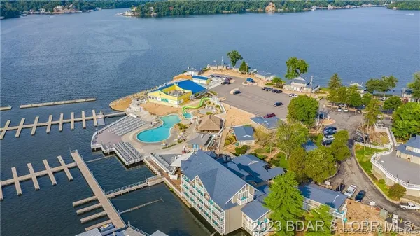 $400,000 | 410 Hopetown Drive, Osage Beach, MO 65065