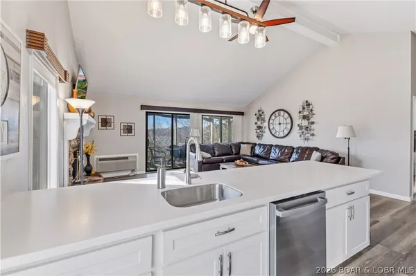 $400,000 | 410 Hopetown Drive, Osage Beach, MO 65065