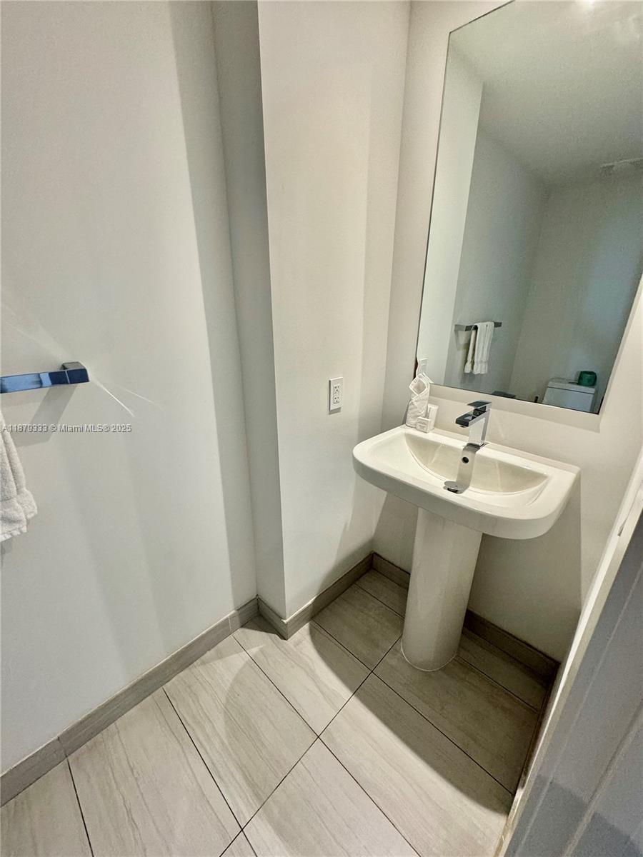 4010 South Ocean Drive, Unit R2406 Hollywood, FL 33019 - Photo 11 of 31