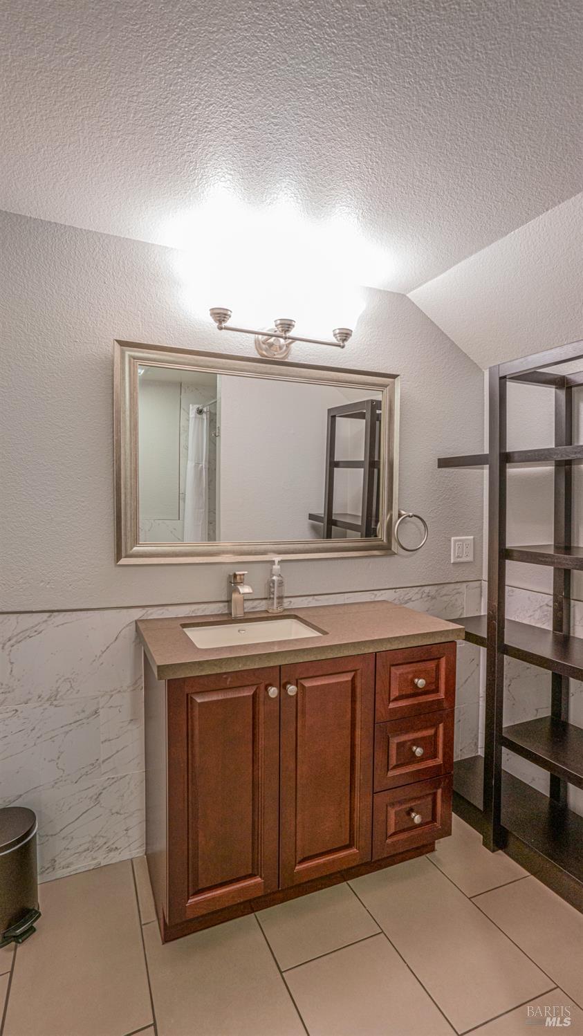 1328 Mission Boulevard Santa Rosa, CA 95409 - Photo 11 of 16