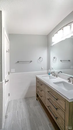 $3,000 | 1328 Mission Boulevard, Santa Rosa, CA 95409