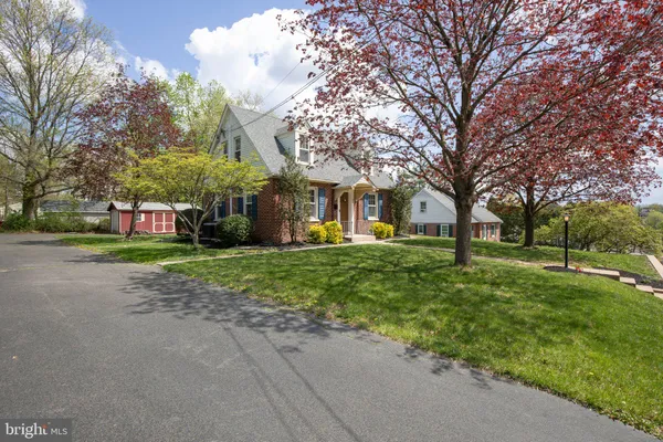 $400,000 | 165 North 4th Street, Souderton, PA 18964