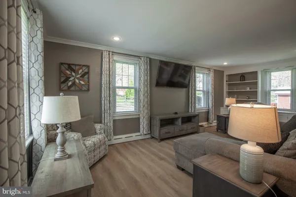 $400,000 | 165 North 4th Street, Souderton, PA 18964