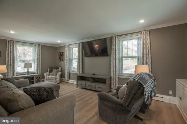 $400,000 | 165 North 4th Street, Souderton, PA 18964