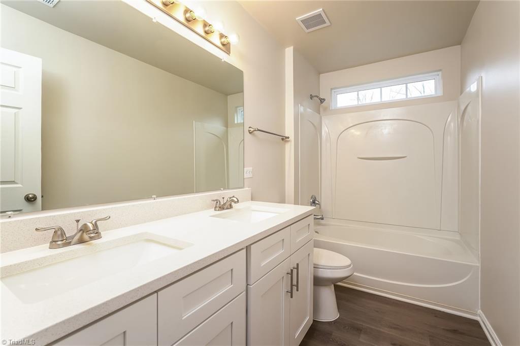 3717 Whitworth Drive Greensboro, NC 27405 - Photo 13 of 17