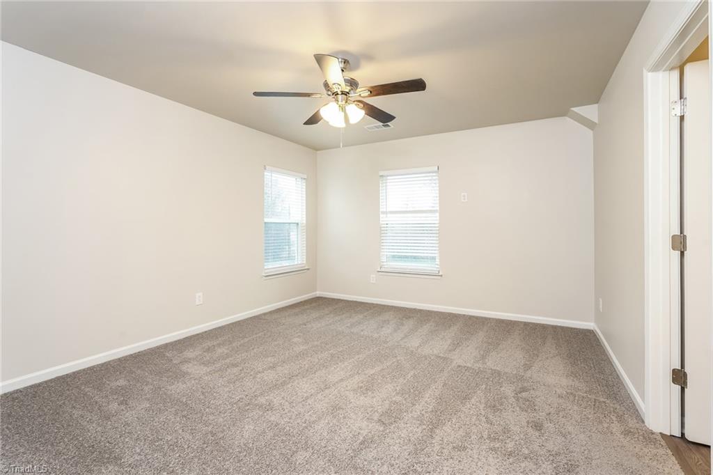 3717 Whitworth Drive Greensboro, NC 27405 - Photo 7 of 17