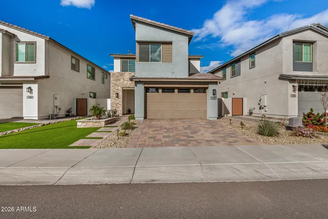 $675,000 | 1490 East Blue Spruce Lane, Gilbert, AZ 85298