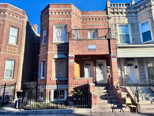 $200,000 | 3846 West Flournoy Street, Chicago, IL 60624
