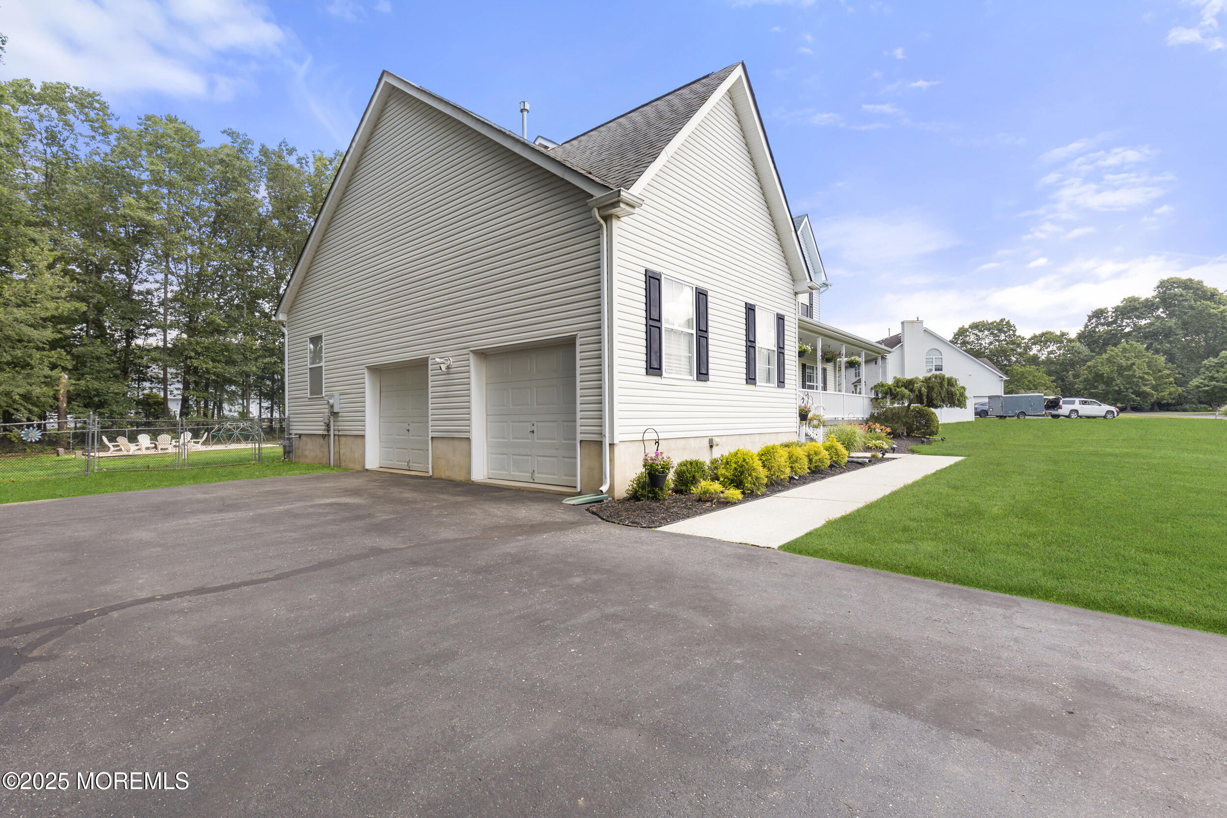6 Kindling Way Jackson, NJ 08527 - Photo 5 of 54 a view of a house with a yard
