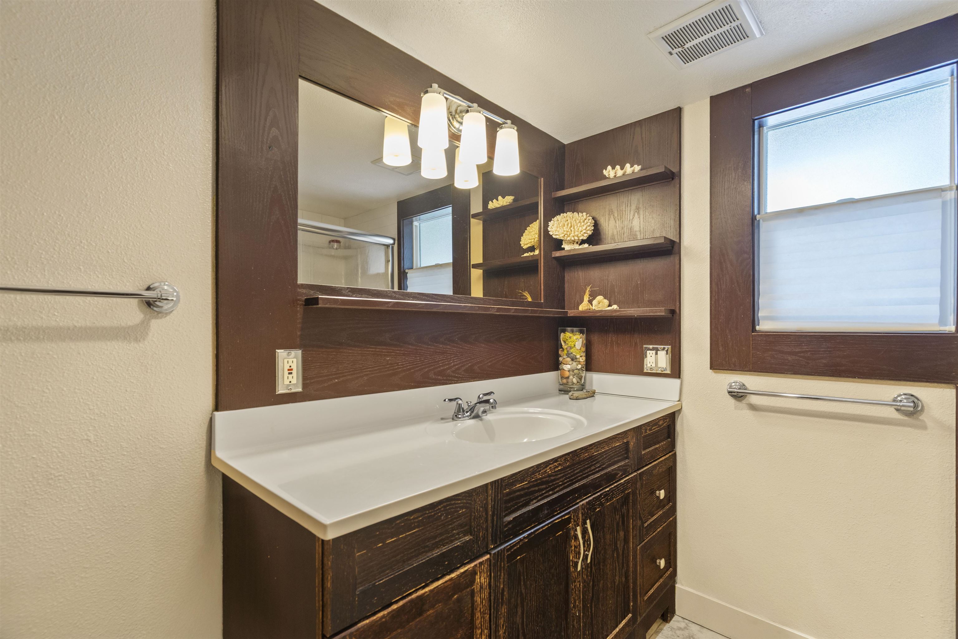 1875 Old Mammoth Road, Unit 32 Mammoth Lakes, CA 93546 - Photo 20 of 23