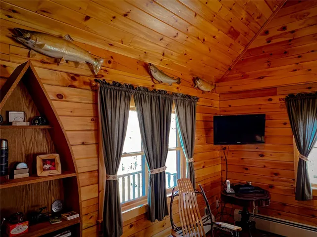 a view of a livingroom with furniture