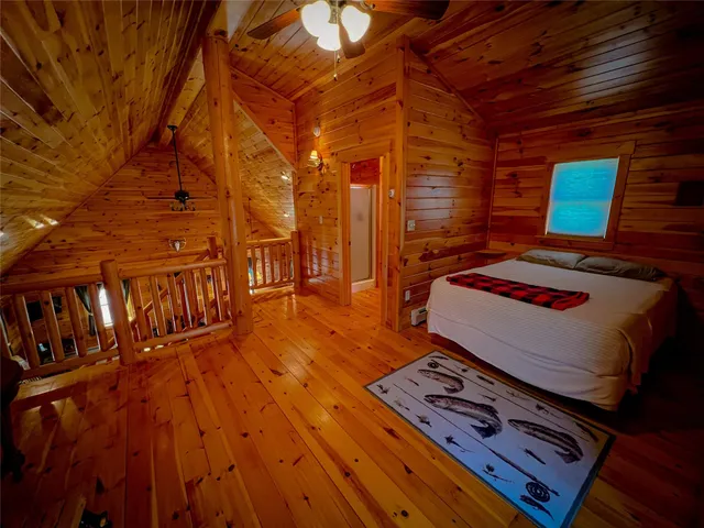 a view of an outdoor space