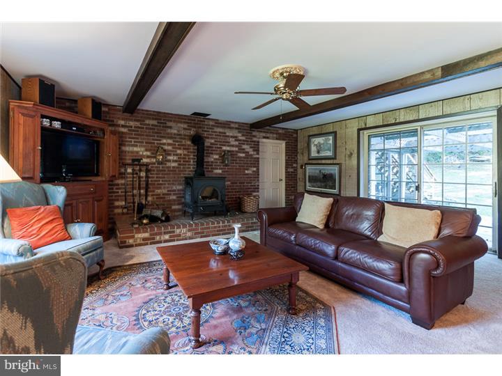 176 Forge Road Glen Mills, PA 19342 - Photo 11 of 25 Family Room