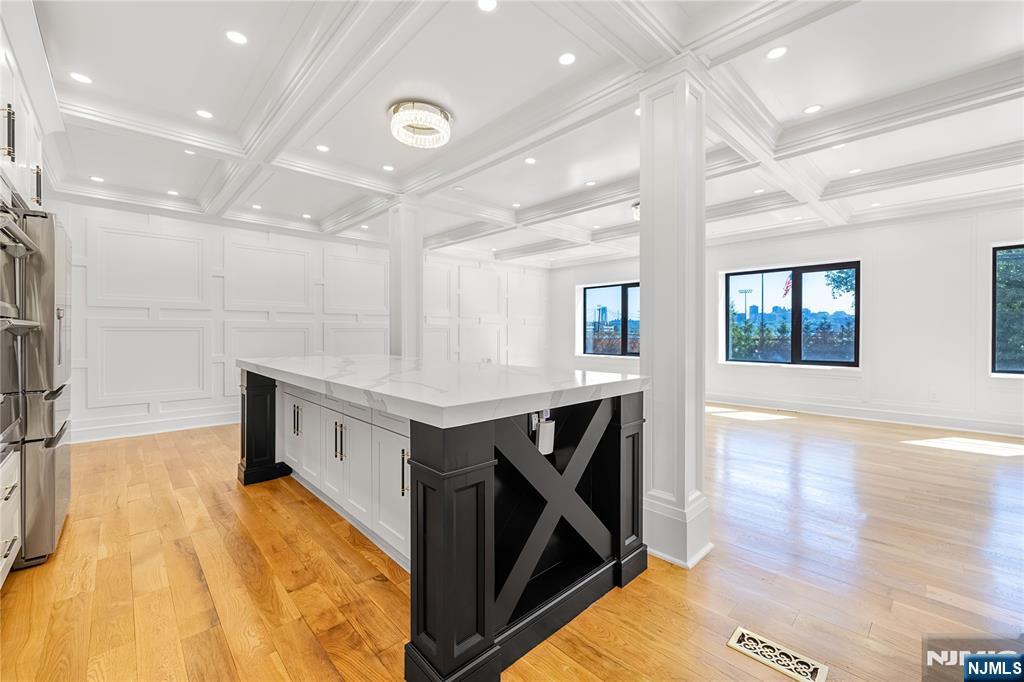 1080 River Road Edgewater, NJ 07020 - Photo 15 of 48