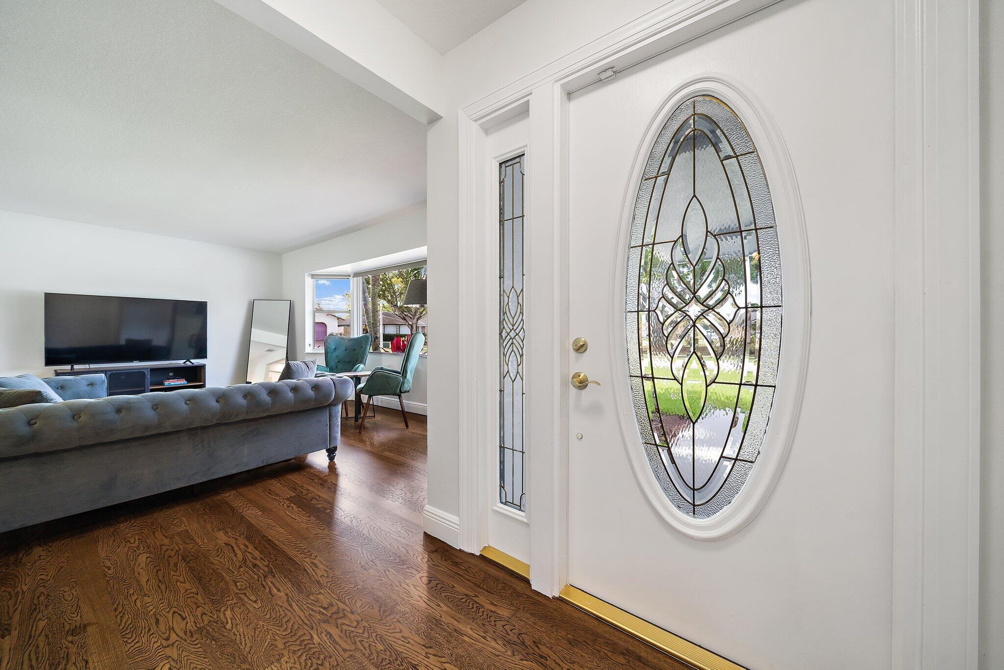 1342 Essex Drive Wellington, FL 33414 - Photo 3 of 58 a view of living room and with furniture