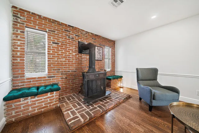 a bathroom with a white bath tub