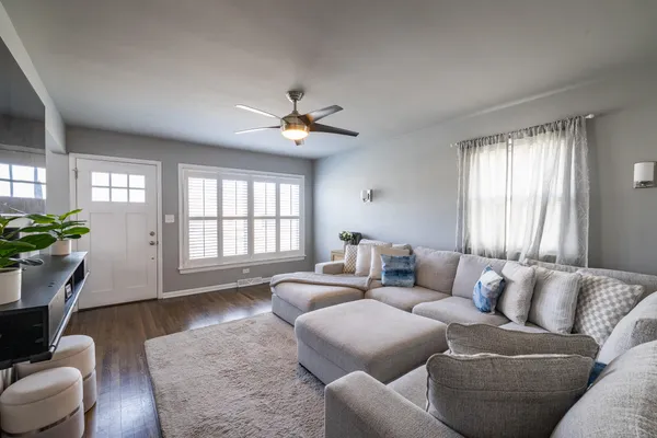 $235,500 | 6427 Tennessee Avenue, Hammond, IN 46323