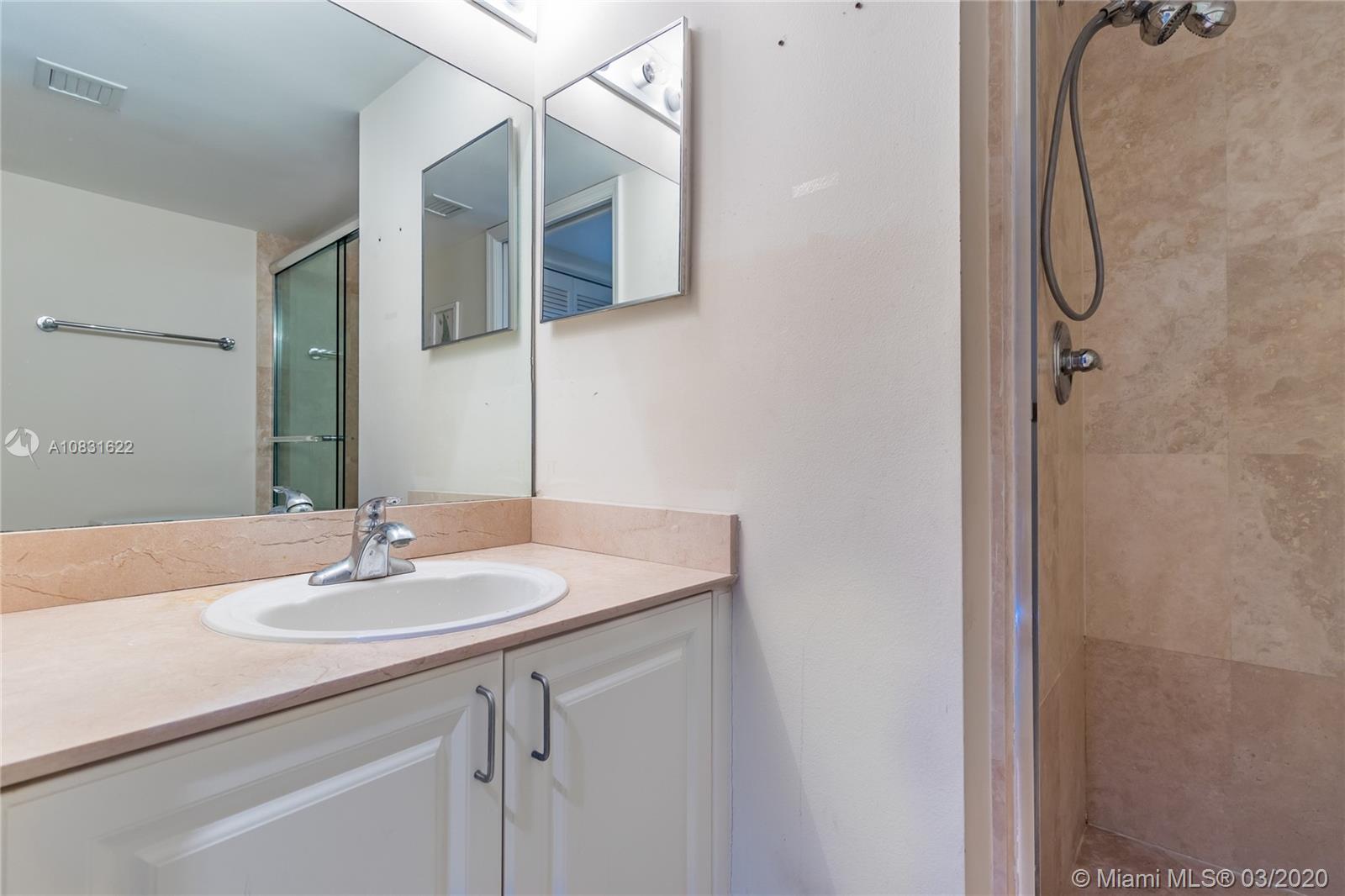 90 Alton Road, Unit 1909 Miami Beach, FL 33139 - Photo 16 of 21