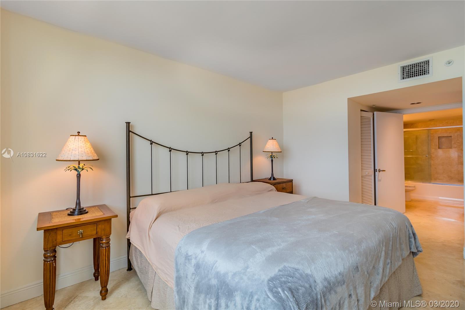 90 Alton Road, Unit 1909 Miami Beach, FL 33139 - Photo 10 of 21