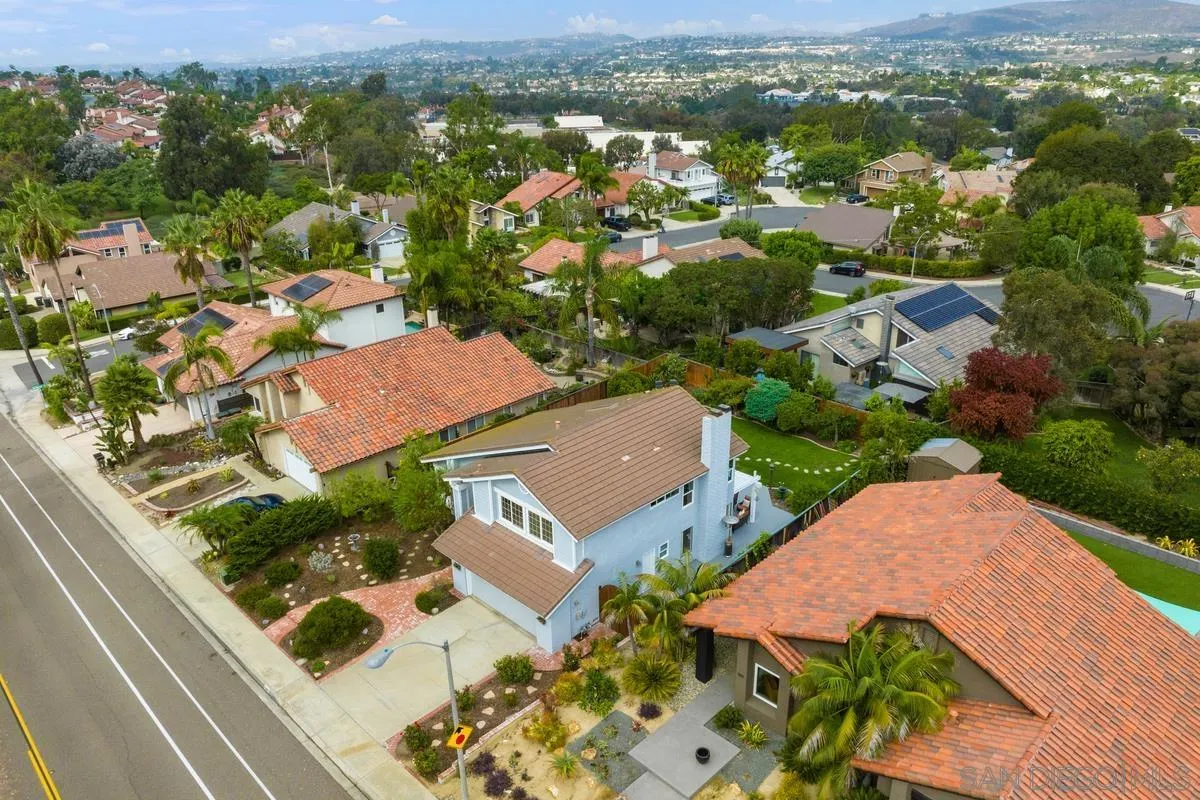 505 Willowspring Drive North Encinitas, CA 92024 - Photo 46 of 47 an aerial view of residential houses with outdoor space